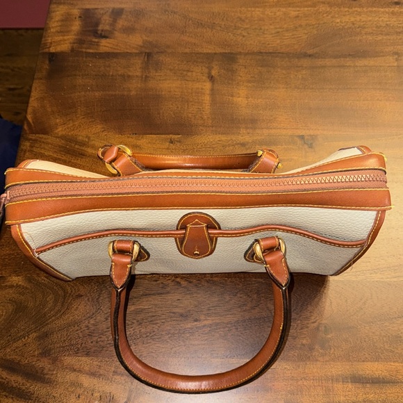 Dooney & Bourke Bag - Picture 5 of 16